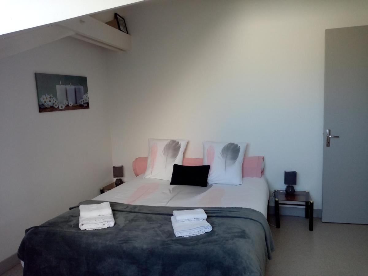 Appartement A 2 Minutes Du Centre Ville Avec Climatisation Périgueux Buitenkant foto